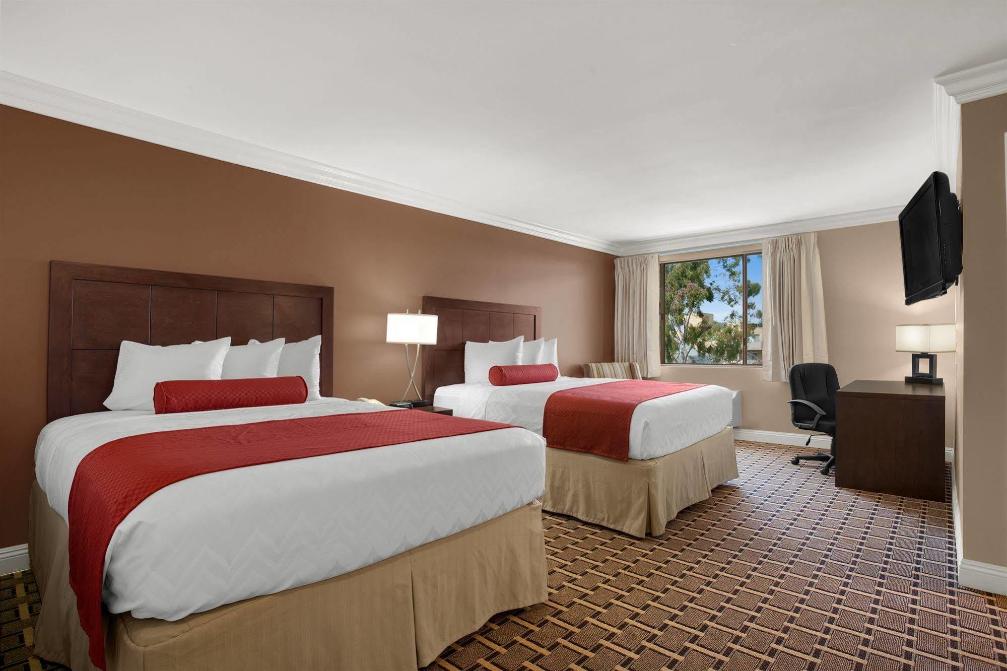 Best Western Plus La Mid-Town Hotel Лос-Анджелес Экстерьер фото